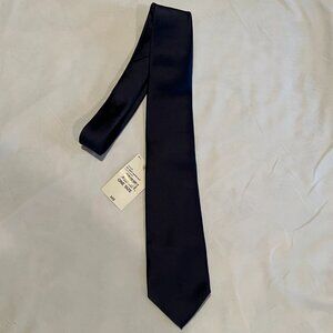 Van Heusen Navy Blue Satin Tie – New with Tags